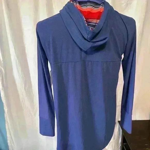 NWT LulaRoe Pullover Hoodie. Womens Size Medium. Periwinkle And Striped Accents - Picture 6 of 7
